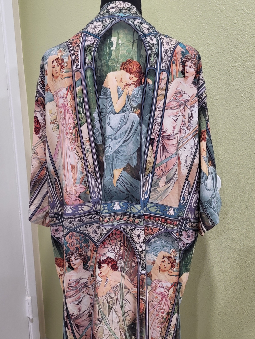 Blackmilk "Time's Of Day" Kimono Robe Art Nouveau Print By Alphonse Mucha. - Picture 3 of 5